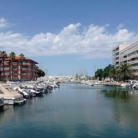 Superbe T3 Climatise Calme Marina Canet 2 Min De La Plage Luaran gambar